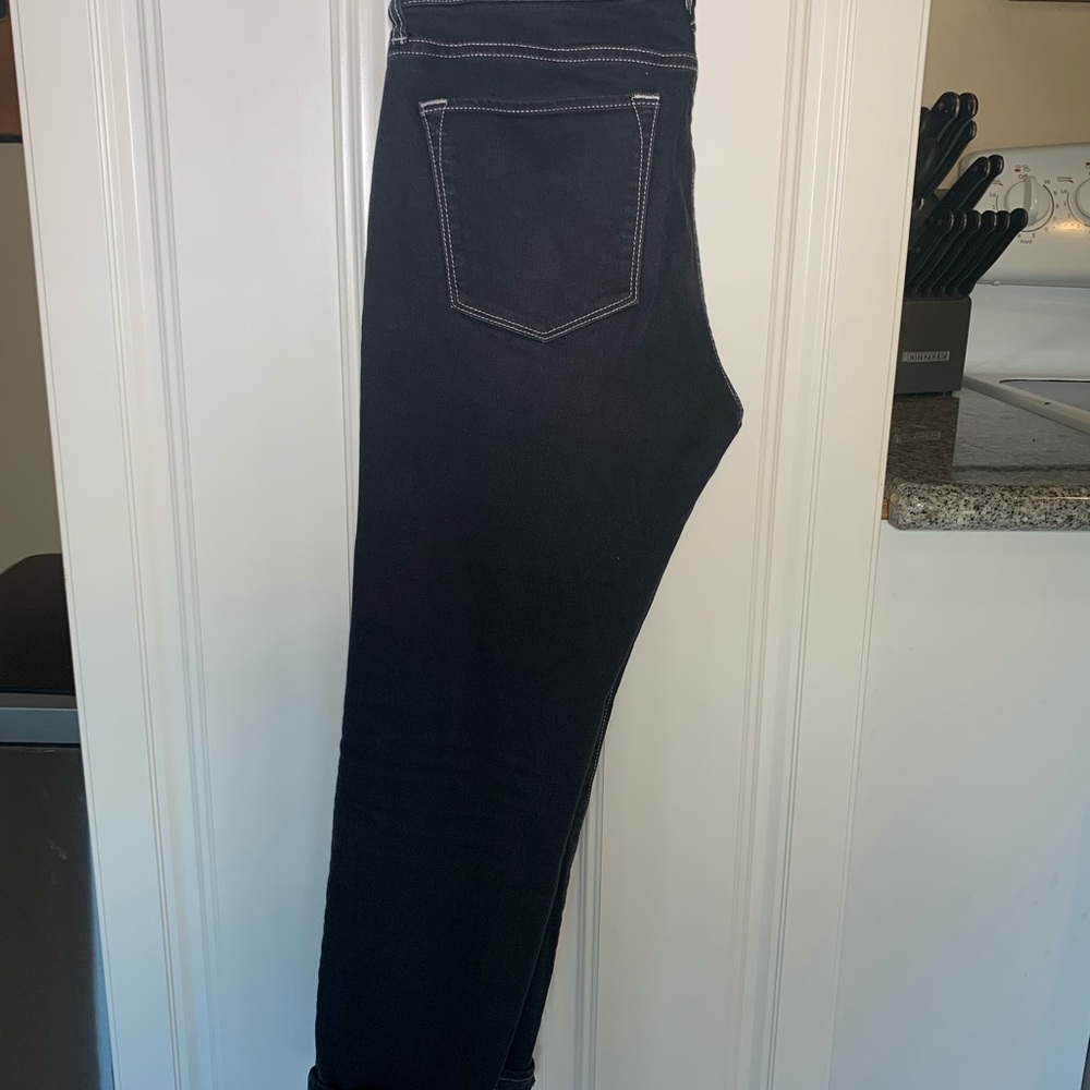 Banana Republic Black Cropped Jeans, white threading. Size:  29/8. Skinny fit.